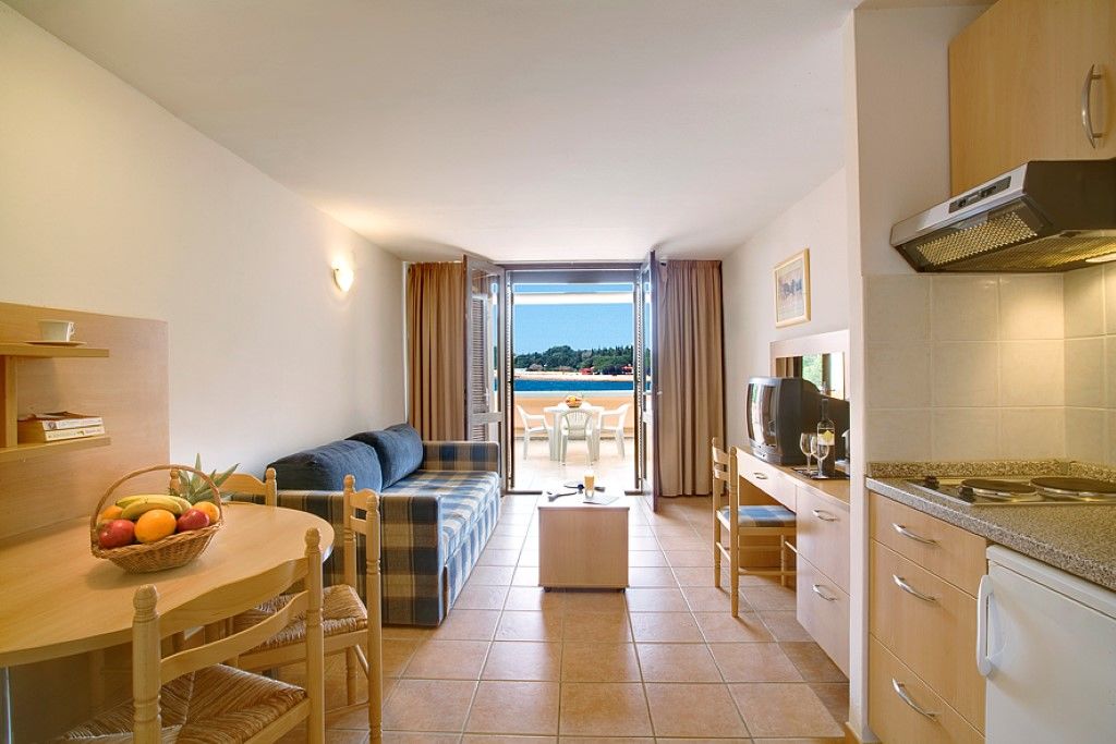 Pinia Sunny By Valamar *